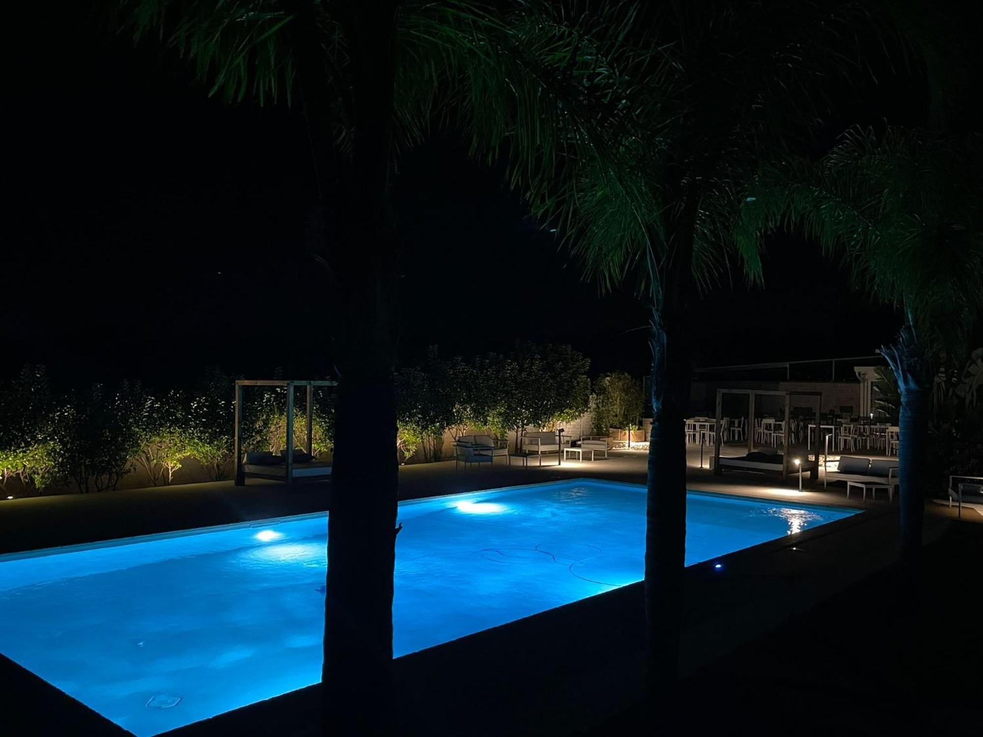 Hotel Posidonia 切萨雷奥港 外观 照片